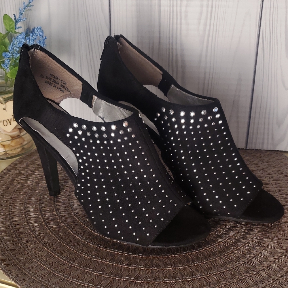 Elegant Black Studded Women's Heels